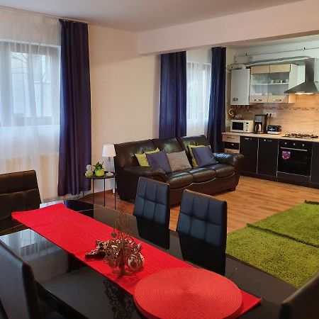 Gloria Apartament Apartman Nagybánya Kültér fotó
